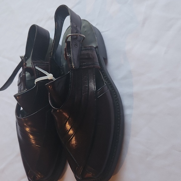 Mr BIG Stylish Black Men's Sandals - Picture 2 of 7